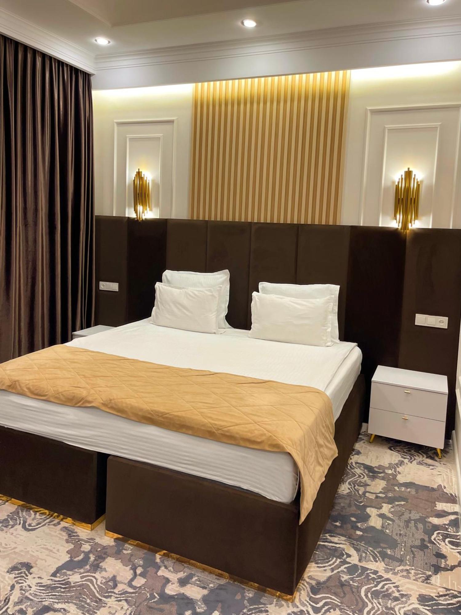 Jasmine Hotel Taraz Luaran gambar